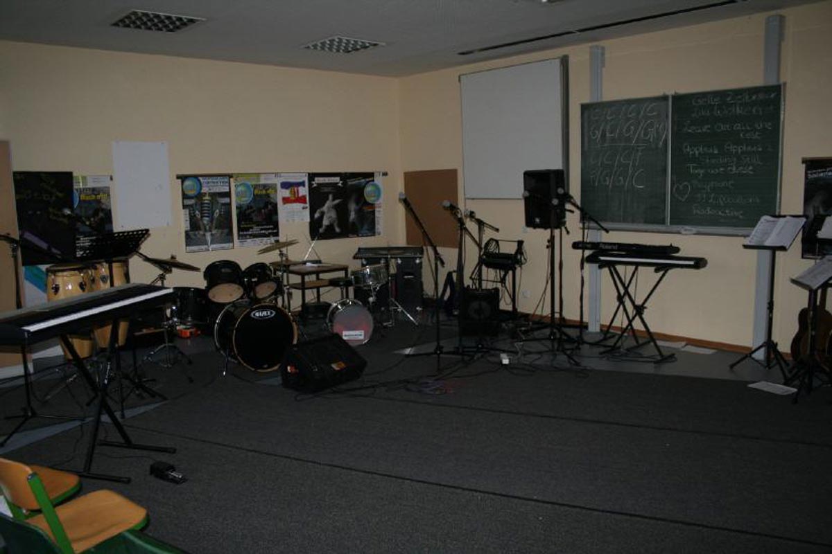  Musik II - Gebäude C - Schulbandprobenraum